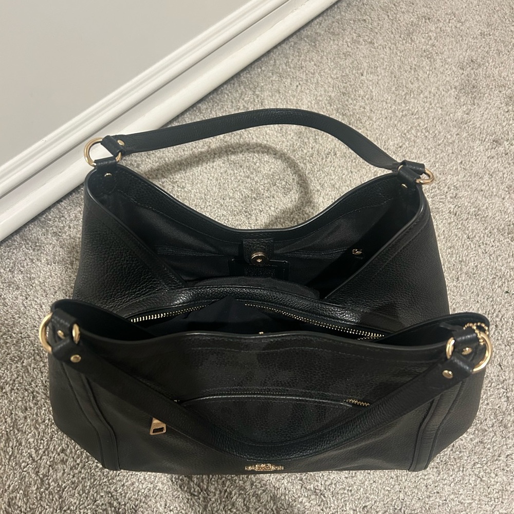 Coach Black Leather Women's Bag - Picture 4 of 5